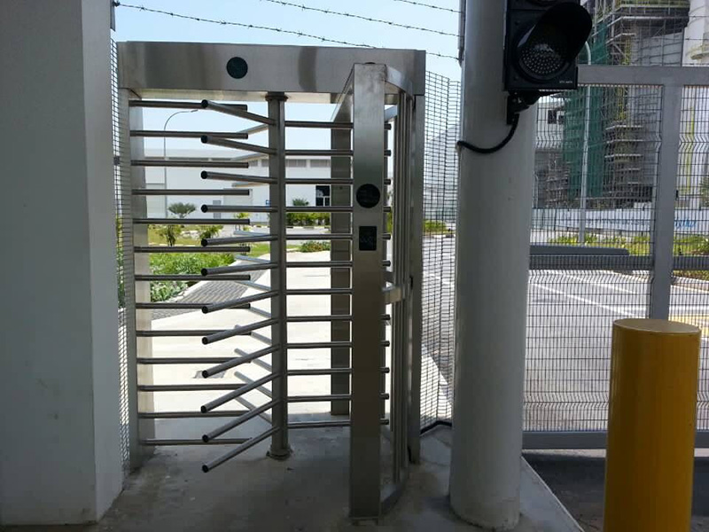 Full height turnstile